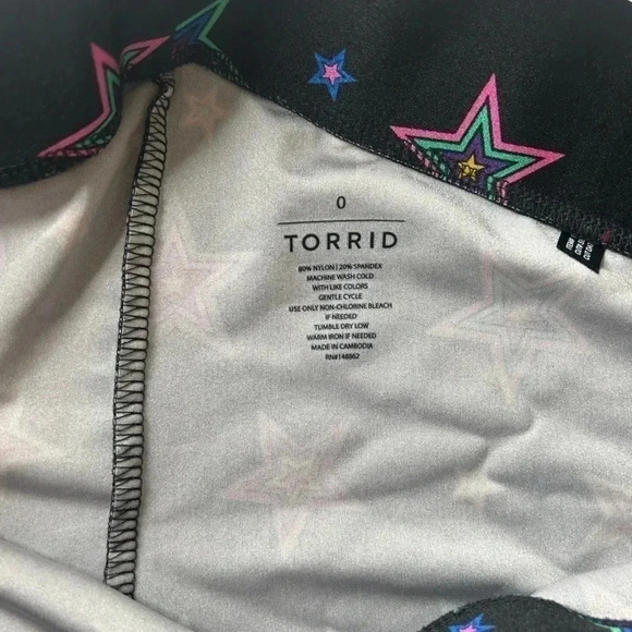 Torrid Platinum Leggings Mid Rise Liquid Stars Black Size 0 - Picture 4 of 4